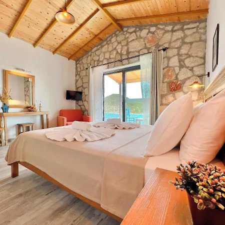 Koey Hotel 3*